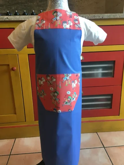 Tablier 10 ans CHEVAUX bleu foncé 1 atelier-béarnais