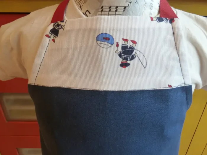 Tablier 4 ans MOUSSAILLON bleu marine 3 atelier-béarnais