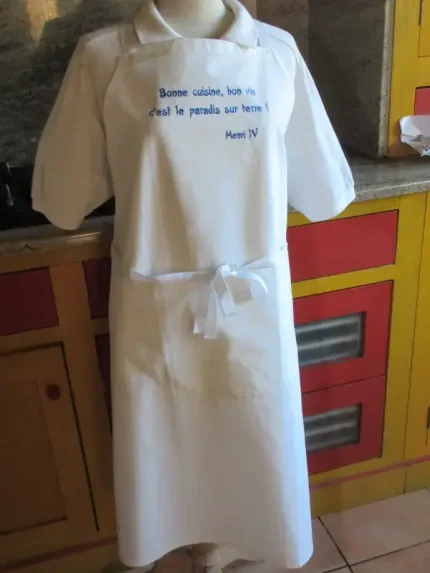 Tablier brodé HENRI IV blanc cassé 1 atelier bearnais