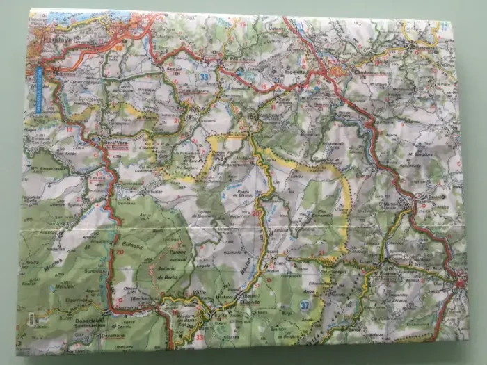 Carnet de dessin recouvert de la carte routière PAYS BASQUE moyen format 2