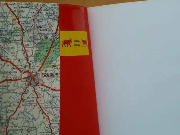 Carnet de dessin recouvert de la carte routière RENNES moyen format 4 atelier-bearnais