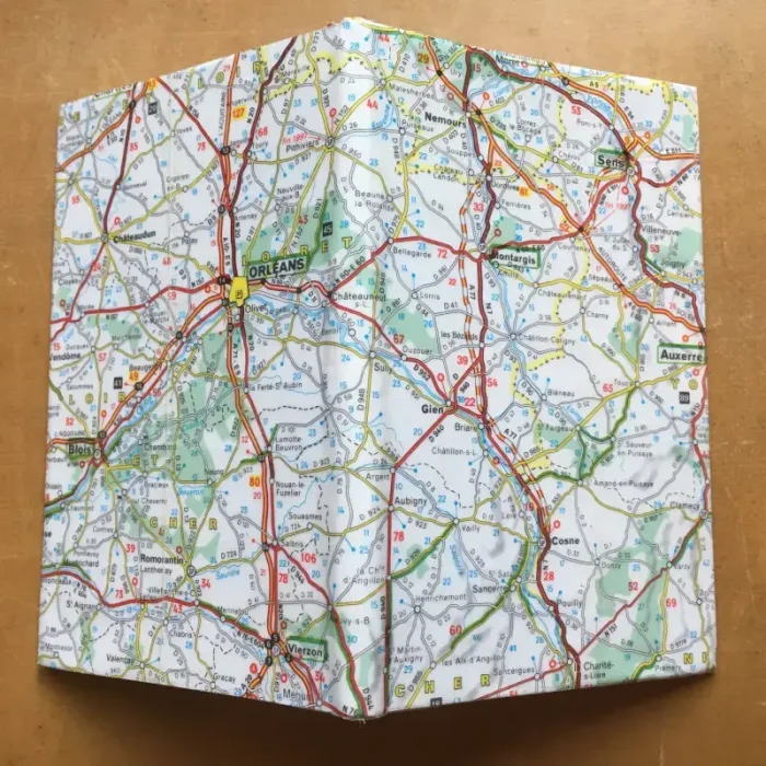 Carnet de notes recouvert de la carte routière AUXERRE moyen format 3 atelier-béarnais