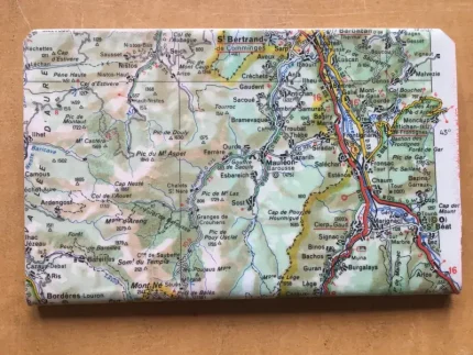 Carnet de notes recouvert de la carte routière BAGNERES-DE-LUCHON moyen format 2 atelier-béarnais