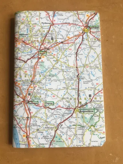 Carnet de notes recouvert de la carte routière POITOU-CHARENTE grand format 1 atelie-béarnais