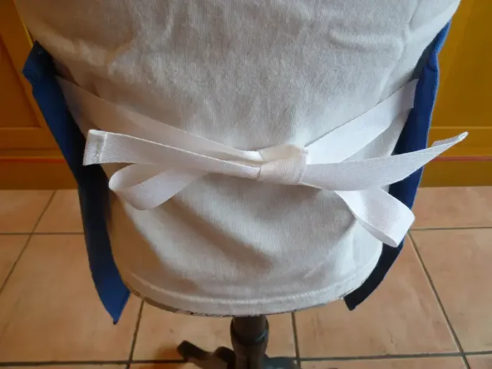 Tablier 4 ans LICORNE bleu canard 5 atelier-béarnais