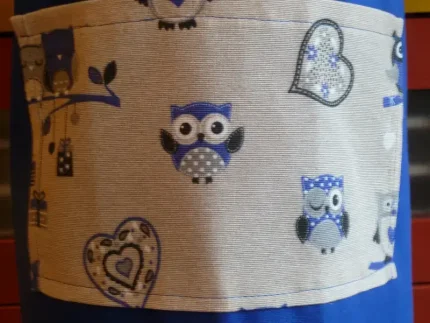Tablier 8 ans CHOUETTES bleu roi 2 atelier-béarnais