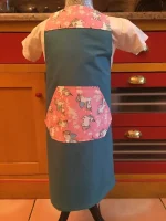 Tablier 8 ans LICORNE bleu canard 1 atelier-béarnais