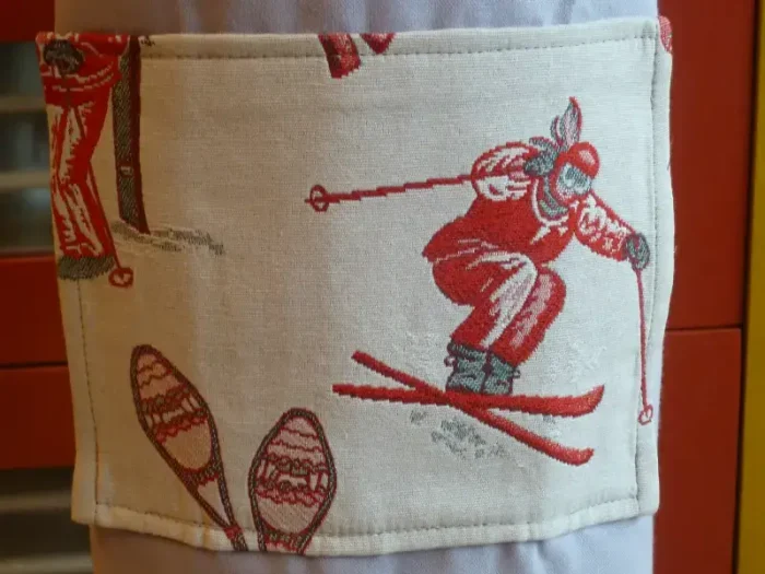 Tablier 8 ans SKIEUR gris perle 2 atelier bearnais