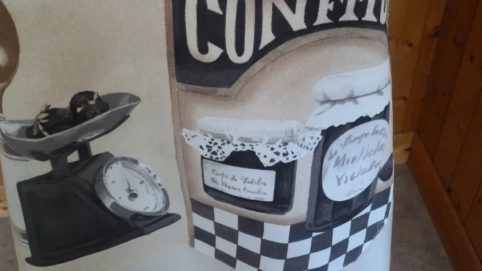 Tablier avec poche imprimée CONFITURES blanc cassé 2 atelier-béarnais