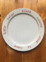 ASSIETTE-DEVINETTE plate PROVERBE FRANCAIS rouge tomette 1 atelier-bearnais