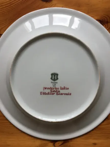 ASSIETTE-DEVINETTE plate PROVERBE LATIN cannelle 2 atelier-bearnais