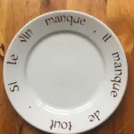 ASSIETTE-DEVINETTE plate PROVERBE ROMAIN chataîgne 1 atelier-bearnais