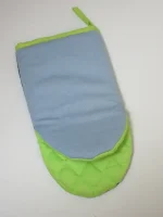 Gant de cuisine brodé d_1 VACHE BEARNAISE noir atelier-bearnais