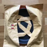 Porte-gateaux toile enduite brodée 2 VACHES BEARNAISES 1 atelier-bearnais