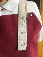 TAblier Béarnais à Bretelles LE TABB à poche imprimée VOITURES AMERICAINES rouge foncé 4 atelier-béarnais