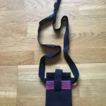 Etui lunettes et portable en TOILE BASQUE à bandoulière ouverte noir 1 atelier-bearnais