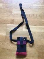 Etui lunettes et portable en TOILE BASQUE à bandoulière ouverte noir 3 atelier-bearnais