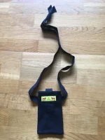 Etui lunettes et portable en TOILE BASQUE à bandoulière ouverte noir 4 atelier-bearnais